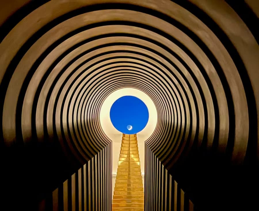 Roden Crater oculus